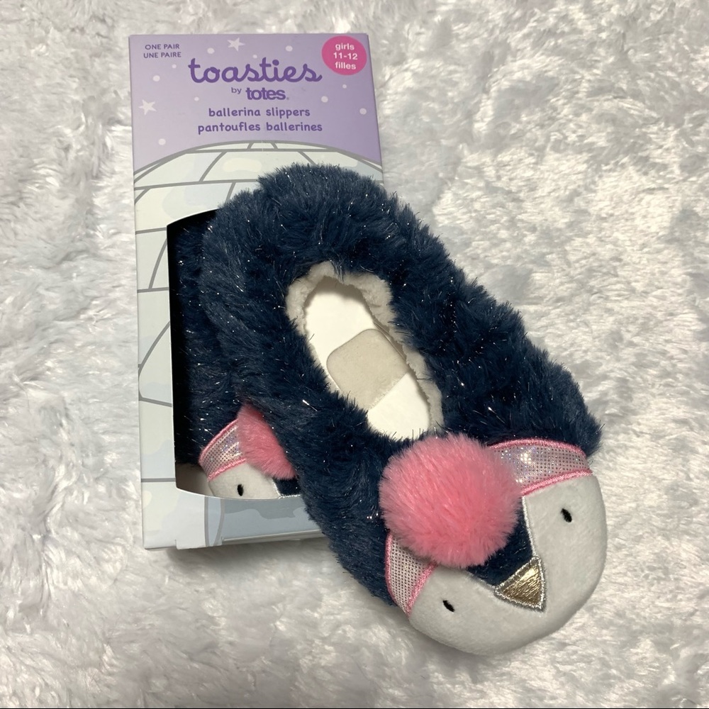 Toasties Girl’s Penguin Ballerina Slippers S11-12